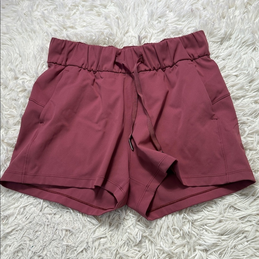 Lululemon On The Fly Short *2.5" Misty Merlot